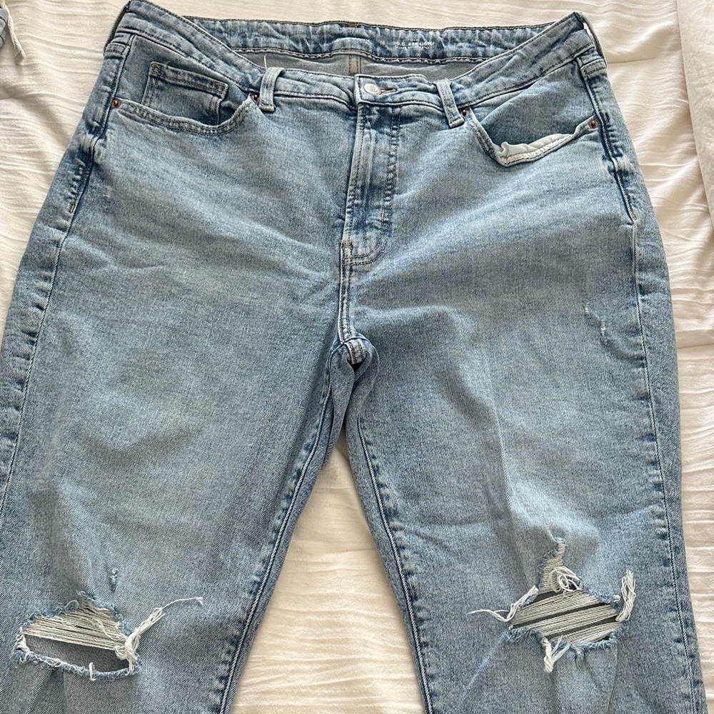 Old Navy Light Blue Distressed Boyfriend Jeans
